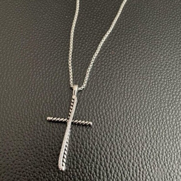 David Yurman Twisted Silver Cross Necklace - Picture 1 of 6
